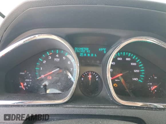 2009 Chevrolet Traverse 2LT z VIN 1GNER23D09S162290, wystawiony jako Copart lot #85146395 z przebiegiem 196 302 mil mil oraz Czysty tytuł • Clean title. Historia ofert i sprzedaży dostępna na DreamBid. Obrazek 9.