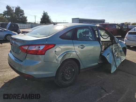 ✅ 2012 Ford Focus SE • VIN: 1FAHP3F24CL118831 • Lot: 86526825. Listed on Copart with 79,241 mi. Free auction sales archive from the USA and detailed vehicle history report at DreamBid. Image 3.