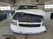 ✅ 2013 Chevrolet Suburban LT • VIN: 1GNSKJE7XDR269713 • Lot: 76135184. Wystawiony na Copart z przebiegiem 176 460 mil. Bezpłatny archiwum sprzedaży aukcyjnych z USA i szczegółowy raport historii pojazdu na DreamBid. Zdjęcie 5.