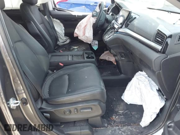 ✅ 2024 Honda Odyssey Touring • VIN: 5FNRL6H82RB031695 • Лот: 41825754. Опубликован ранее на IAAI с пробегом 14 079 миль. Бесплатный доступ к архиву аукционных продаж из США и подробный отчёт об истории автомобиля на DreamBid. Изображение 5.