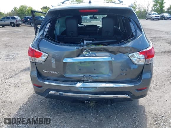 ✅ 2015 Nissan Pathfinder Platinum • VIN: 5N1AR2MM5FC714812 • Lot: 42373778. Listed on IAAI with 100,356 mi. Free auction sales archive from the USA and detailed vehicle history report at DreamBid. Image 6.