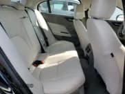 ✅ 2017 Jaguar XE 20d • VIN: SAJAS4BN4HA978376 • Lot: 68367713. Wystawiony na Copart z przebiegiem 50 155 mil. Bezpłatny archiwum sprzedaży aukcyjnych z USA i szczegółowy raport historii pojazdu na DreamBid. Zdjęcie 10.