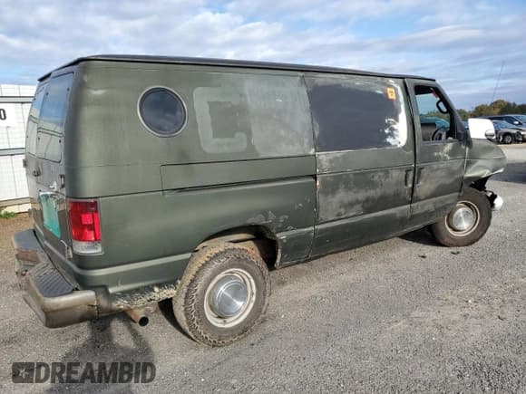 ✅ 2002 Ford Econoline Cargo • VIN: 1FTNE24242HA70779 • Lot: 78194404. Wystawiony na Copart z przebiegiem 278 907 mil. Bezpłatny archiwum sprzedaży aukcyjnych z USA i szczegółowy raport historii pojazdu na DreamBid. Zdjęcie 3.