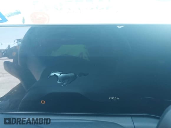 ✅ 2025 Ford Mustang EcoBoost Premium • VIN: 1FAGP8UH0S5127383 • Lot: 43577043. Listed on IAAI with 4,330 mi. Free auction sales archive from the USA and detailed vehicle history report at DreamBid. Image 7.