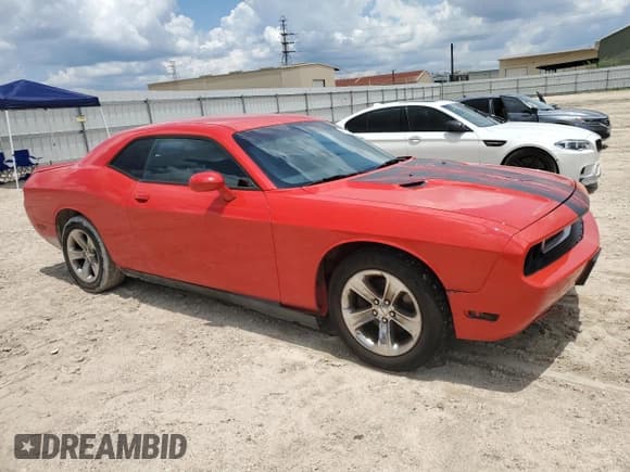 ✅ 2014 Dodge Challenger SXT • VIN: 2C3CDYAG1EH302626 • Lot: 63916504. Wystawiony na Copart z przebiegiem 155 203 mil. Bezpłatny archiwum sprzedaży aukcyjnych z USA i szczegółowy raport historii pojazdu na DreamBid. Zdjęcie 4.