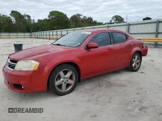 ✅ 2011 Dodge Avenger Lux • VIN: 1B3BD2FG3BN519399 • Лот: 80647144. Опубликован ранее на Copart с пробегом 82 159 миль. Бесплатный доступ к архиву аукционных продаж из США и подробный отчёт об истории автомобиля на DreamBid. Изображение 1.