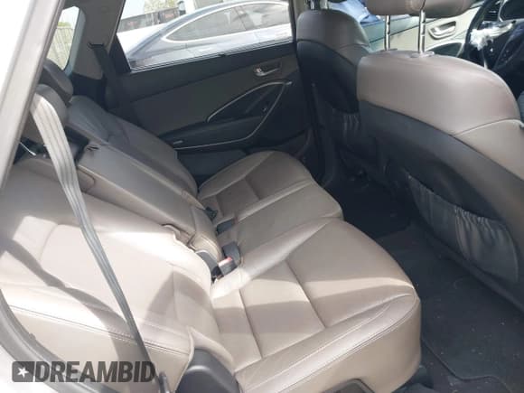 ✅ 2015 Hyundai Santa Fe Limited • VIN: KM8SN4HF3FU110855 • Лот: 42031780. Опубликован ранее на IAAI с пробегом 161 259 миль. Бесплатный доступ к архиву аукционных продаж из США и подробный отчёт об истории автомобиля на DreamBid. Изображение 8.