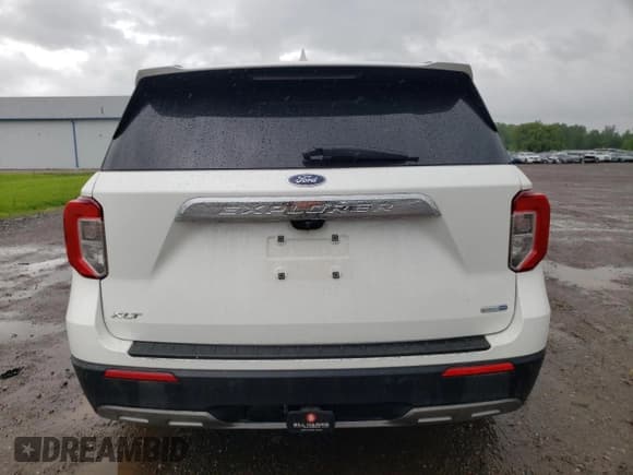 ✅ 2020 Ford Explorer XLT • VIN: 1FMSK8DH2LGD00616 • Lot: 58323565. Wystawiony na Copart z przebiegiem 71 457 mil. Bezpłatny archiwum sprzedaży aukcyjnych z USA i szczegółowy raport historii pojazdu na DreamBid. Zdjęcie 6.