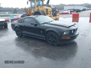 ✅ 2007 Ford Mustang Deluxe • VIN: 1ZVFT80N475367876 • Lot: 43508113. Listed on IAAI with 166,601 mi. Free auction sales archive from the USA and detailed vehicle history report at DreamBid. Image 1.