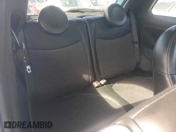 ✅ 2017 FIAT 500e • VIN: 3C3CFFGE8HT563364 • Lot: 45574865. Listed on Copart with 49,281 mi. Free auction sales archive from the USA and detailed vehicle history report at DreamBid. Image 10.