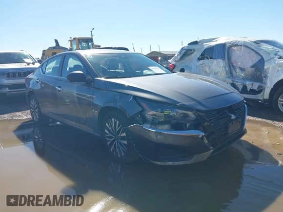 ✅ 2025 Nissan Altima SV • VIN: 1N4BL4DW0SN350973 • Лот: 43767522. Опубликован ранее на IAAI с пробегом 19 157 миль. Бесплатный доступ к архиву аукционных продаж из США и подробный отчёт об истории автомобиля на DreamBid. Изображение 1.