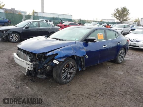 ✅ 2016 Nissan Maxima Platinum • VIN: 1N4AA6AP1GC444664 • Lot: 43711164. Listed on IAAI with 127,867 mi. Free auction sales archive from the USA and detailed vehicle history report at DreamBid. Image 2.