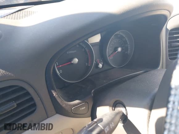 ✅ 2009 Hyundai Accent Auto GLS • VIN: KMHCN46C99U340966 • Лот: 41000880. Опубликован ранее на IAAI с пробегом 165 160 миль. Бесплатный доступ к архиву аукционных продаж из США и подробный отчёт об истории автомобиля на DreamBid. Изображение 7.