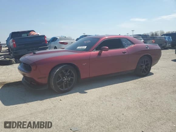 ✅ 2022 Dodge Challenger R/T • VIN: 2C3CDZBTXNH195853 • Lot: 47070914. Wystawiony na Copart z przebiegiem 7 232 mil. Bezpłatny archiwum sprzedaży aukcyjnych z USA i szczegółowy raport historii pojazdu na DreamBid. Zdjęcie 1.