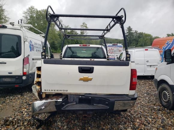 ✅ 2009 Chevrolet Silverado 2500HD Work Truck • VIN: 1GCHC49KX9E109927 • Лот: 69911595. Опубликован ранее на Copart с пробегом 232 092 миль. Бесплатный доступ к архиву аукционных продаж из США и подробный отчёт об истории автомобиля на DreamBid. Изображение 6.