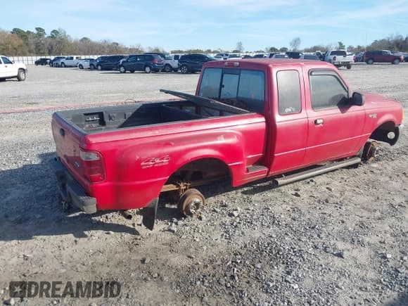 ✅ 2002 Ford Ranger XL Fleet • VIN: 1FTZR45E22TA24472 • Lot: 43792981. Listed on IAAI with 218,398 mi. Free auction sales archive from the USA and detailed vehicle history report at DreamBid. Image 4.