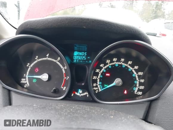 ✅ 2014 Ford Fiesta SE • VIN: 3FADP4EJ4EM160544 • Lot: 43680998. Wystawiony na IAAI z przebiegiem 89 225 mil. Bezpłatny archiwum sprzedaży aukcyjnych z USA i szczegółowy raport historii pojazdu na DreamBid. Zdjęcie 7.