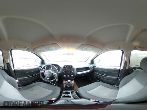 ✅ 2014 Jeep Compass Sport • VIN: 1C4NJDBB9ED828444 • Лот: 90452425. Опубликован ранее на Copart с пробегом 116 746 миль. Бесплатный доступ к архиву аукционных продаж из США и подробный отчёт об истории автомобиля на DreamBid. Изображение 15.