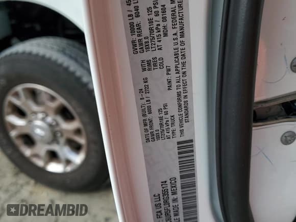 ✅ 2024 Ram 2500 Laramie • VIN: 3C6UR5FL0RG355174 • Lot: 82612145. Listed on Copart with 22,099 mi. Free auction sales archive from the USA and detailed vehicle history report at DreamBid. Image 13.