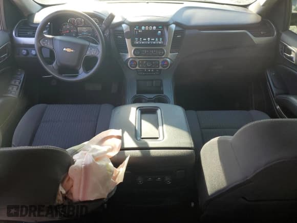 ✅ 2020 Chevrolet Tahoe Commercial • VIN: 1GNSKFKCXLR302416 • Lot: 93382995. Wystawiony na Copart z przebiegiem 100 649 mil. Bezpłatny archiwum sprzedaży aukcyjnych z USA i szczegółowy raport historii pojazdu na DreamBid. Zdjęcie 8.