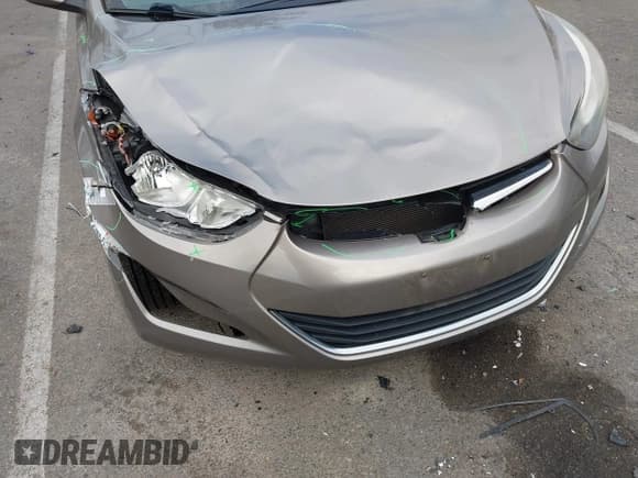 ✅ 2016 Hyundai Elantra SE • VIN: 5NPDH4AE6GH773239 • Lot: 43501557. Listed on IAAI with 165,448 mi. Free auction sales archive from the USA and detailed vehicle history report at DreamBid. Image 18.