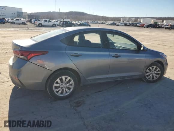 ✅ 2019 Hyundai Accent SE • VIN: 3KPC24A32KE076580 • Лот: 89193445. Опубликован ранее на Copart с пробегом 100 128 миль. Бесплатный доступ к архиву аукционных продаж из США и подробный отчёт об истории автомобиля на DreamBid. Изображение 3.