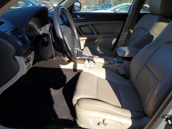 ✅ 2009 Subaru Outback Limited • VIN: 4S4BP85C594313794 • Lot: 89023825. Wystawiony na Copart z przebiegiem 160 607 mil. Bezpłatny archiwum sprzedaży aukcyjnych z USA i szczegółowy raport historii pojazdu na DreamBid. Zdjęcie 7.