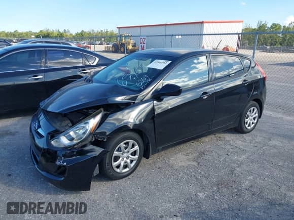 2014 Hyundai Accent GS with VIN KMHCT5AE6EU162691, listed as a IAAI auction lot 43501552 with 182,456 mi miles and . Bid and sale history available at DreamBid. Image 17.