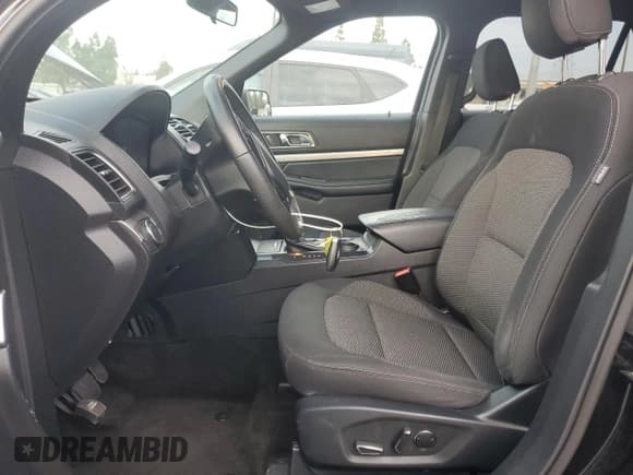 ✅ 2018 Ford Explorer XLT • VIN: 1FM5K7D84JGB56667 • Lot: 92117325. Wystawiony na Copart z przebiegiem 118 223 mil. Bezpłatny archiwum sprzedaży aukcyjnych z USA i szczegółowy raport historii pojazdu na DreamBid. Zdjęcie 7.