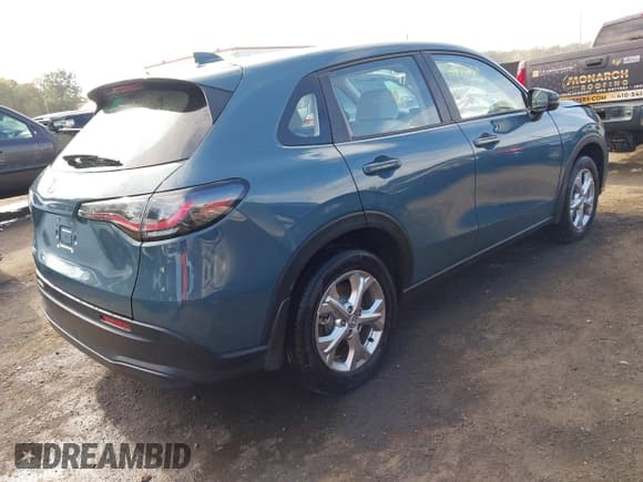 ✅ 2025 Honda HR-V LX • VIN: 3CZRZ2H35SM774293 • Лот: 43188459. Опубликован ранее на IAAI с пробегом 3 450 миль. Бесплатный доступ к архиву аукционных продаж из США и подробный отчёт об истории автомобиля на DreamBid. Изображение 4.