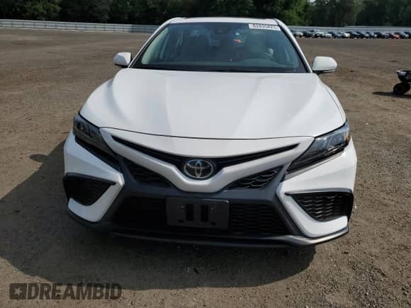 2022 Toyota Camry SE с VIN 4T1T11BK0NU067532, выставлен на аукционе Copart как лот 62835825 с пробегом 69 987 миль миль и Списание • Salvage title. История ставок и продаж доступна на DreamBid. Изображение 5.
