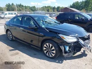 ✅ 2017 Honda Accord Touring • VIN: JHMCR6F75HC030484 • Lot: 43228028. Wystawiony na IAAI z przebiegiem 126 133 mil. Bezpłatny archiwum sprzedaży aukcyjnych z USA i szczegółowy raport historii pojazdu na DreamBid. Zdjęcie 1.