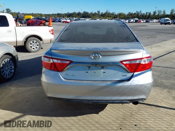 ✅ 2017 Toyota Camry LE • VIN: 4T1BF1FK8HU618043 • Lot: 43680399. Wystawiony na IAAI z przebiegiem 111 770 mil. Bezpłatny archiwum sprzedaży aukcyjnych z USA i szczegółowy raport historii pojazdu na DreamBid. Zdjęcie 16.