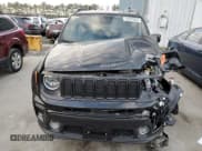 ✅ 2020 Jeep Renegade Altitude • VIN: ZACNJBB15LPL22262 • Lot: 81070924. Listed on Copart with 20,394 mi. Free auction sales archive from the USA and detailed vehicle history report at DreamBid. Image 5.