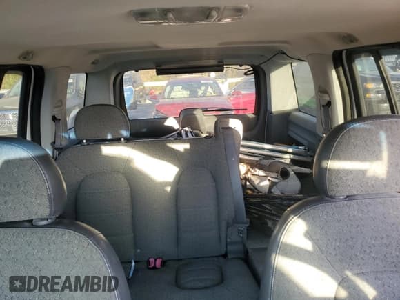 ✅ 2004 Ford Explorer XLS • VIN: 1FMZU72K74ZB32575 • Lot: 92208355. Wystawiony na Copart z przebiegiem 118 257 mil. Bezpłatny archiwum sprzedaży aukcyjnych z USA i szczegółowy raport historii pojazdu na DreamBid. Zdjęcie 10.