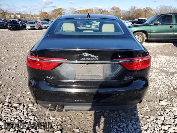 ✅ 2017 Jaguar XF • VIN: SAJBJ4BN1HCY48776 • Lot: 83594064. Listed on Copart with 69,469 mi. Free auction sales archive from the USA and detailed vehicle history report at DreamBid. Image 6.