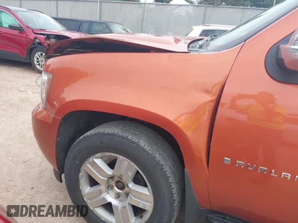 ✅ 2007 Chevrolet Avalanche 1LT • VIN: 3GNFK12397G303423 • Lot: 42530644. Listed on IAAI with Not provided. Free auction sales archive from the USA and detailed vehicle history report at DreamBid. Image 12.