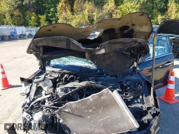 ✅ 2015 Hyundai Sonata Limited • VIN: 5NPE34AF9FH055646 • Лот: 43516604. Опубликован ранее на IAAI с пробегом 175 517 миль. Бесплатный доступ к архиву аукционных продаж из США и подробный отчёт об истории автомобиля на DreamBid. Изображение 10.