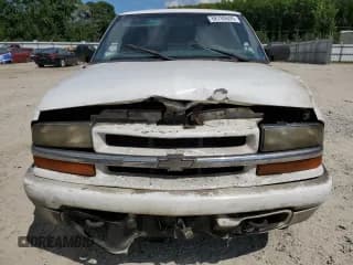 ✅ 2003 Chevrolet Blazer LS • VIN: 1GNDT13X13K180337 • Lot: 68780605. Wystawiony na Copart z przebiegiem Nie podano. Bezpłatny archiwum sprzedaży aukcyjnych z USA i szczegółowy raport historii pojazdu na DreamBid. Zdjęcie 5.