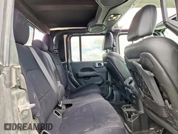 ✅ 2021 Jeep Gladiator Mojave • VIN: 1C6JJTEGXML597632 • Lot: 63629965. Listed on Copart with 41,095 mi. Free auction sales archive from the USA and detailed vehicle history report at DreamBid. Image 10.