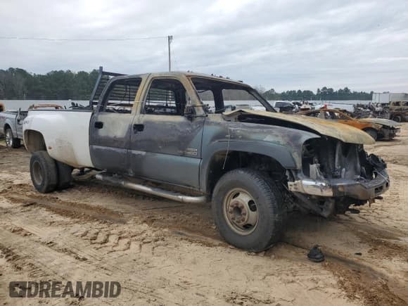 ✅ 2007 GMC Sierra 1500 • VIN: 1GTJC33D87F117408 • Лот: 87480564. Опубликован ранее на Copart с пробегом Не указан. Бесплатный доступ к архиву аукционных продаж из США и подробный отчёт об истории автомобиля на DreamBid. Изображение 4.