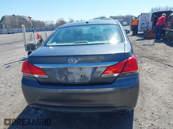 ✅ 2012 Toyota Avalon • VIN: 4T1BK3DB3CU440836 • Lot: 41816750. Listed on IAAI with 149,593 mi. Free auction sales archive from the USA and detailed vehicle history report at DreamBid. Image 16.