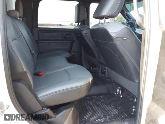 ✅ 2022 Ram 2500 Tradesman • VIN: 3C6UR5HJ8NG177469 • Lot: 42866217. Listed on IAAI with 110,607 mi. Free auction sales archive from the USA and detailed vehicle history report at DreamBid. Image 8.