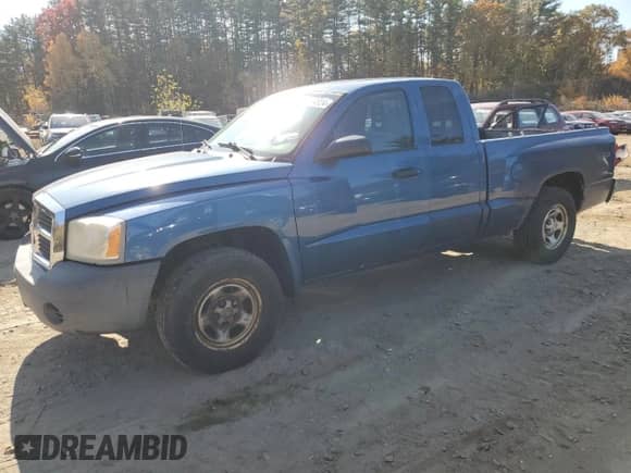 2006 Dodge Dakota ST с VIN 1D7HE22N06S528617, выставлен на аукционе Copart как лот 77404024 с пробегом 147 398 миль миль и Чистый • Clean title. История ставок и продаж доступна на DreamBid. Изображение 1.