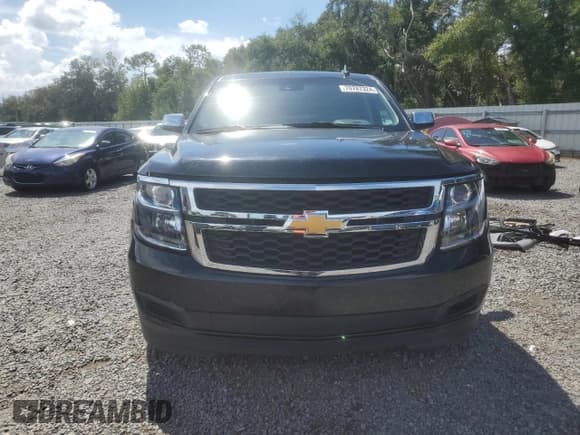✅ 2015 Chevrolet Suburban LT • VIN: 1GNSKJKC3FR599732 • Lot: 70787324. Wystawiony na Copart z przebiegiem 161 198 mil. Bezpłatny archiwum sprzedaży aukcyjnych z USA i szczegółowy raport historii pojazdu na DreamBid. Zdjęcie 5.