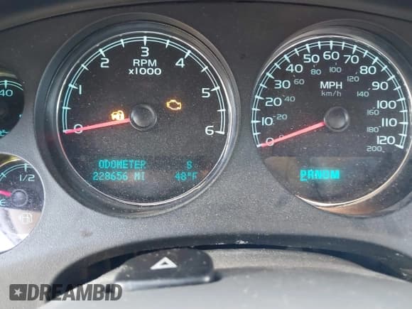 ✅ 2011 GMC Yukon SLT • VIN: 1GKS1CE03BR354114 • Lot: 43753581. Listed on IAAI with 228,656 mi. Free auction sales archive from the USA and detailed vehicle history report at DreamBid. Image 7.