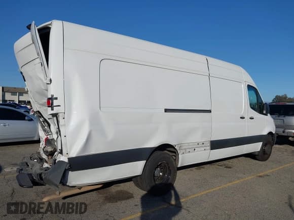 ✅ 2023 Mercedes-Benz Sprinter • VIN: W1Y5NDHY3PT135910 • Lot: 41044878. Listed on IAAI with 54,332 mi. Free auction sales archive from the USA and detailed vehicle history report at DreamBid. Image 13.