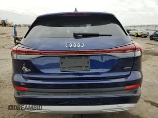 ✅ 2022 Audi Q4 e-tron Premium • VIN: WA1G2BFZ7NP050042 • Lot: 38385194. Listed on Copart with 25,179 mi. Free auction sales archive from the USA and detailed vehicle history report at DreamBid. Image 6.