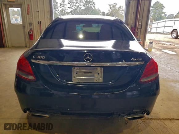 ✅ 2016 Mercedes-Benz C 300 • VIN: 55SWF4KB7GU104994 • Lot: 95671715. Listed on Copart with 152,190 mi. Free auction sales archive from the USA and detailed vehicle history report at DreamBid. Image 6.