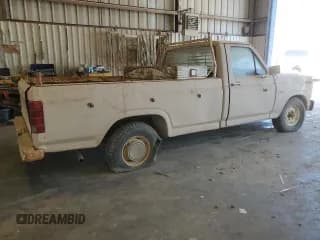 ✅ 1982 Ford F-150 • VIN: 1FTDF15G9CPA74136 • Лот: 67796474. Опубликован ранее на Copart с пробегом 70 231 миль. Бесплатный доступ к архиву аукционных продаж из США и подробный отчёт об истории автомобиля на DreamBid. Изображение 3.